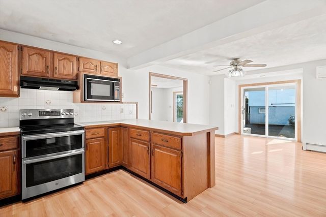 58 Webster St, Lynn, MA 01902