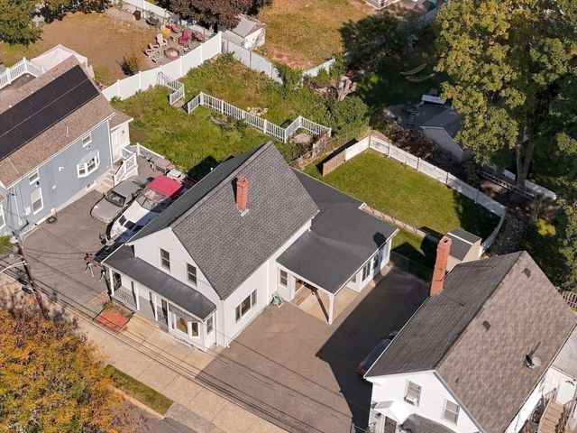 58 Webster St, Lynn, MA 01902