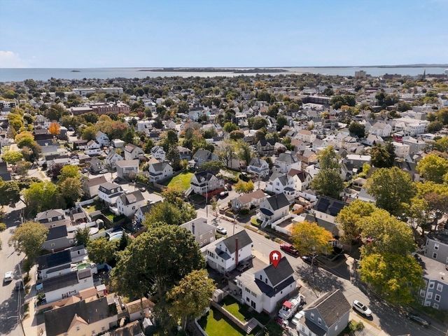 58 Webster St, Lynn, MA 01902