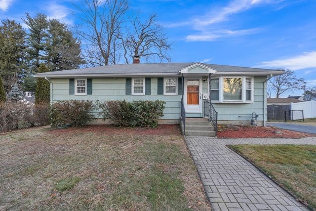 17 Middlesex Ave, Worcester, MA 01604