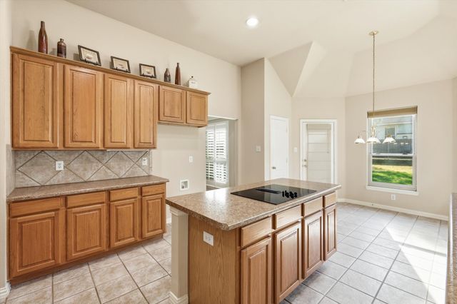 2512 Stone Mountain Drive, Denton, TX 76210