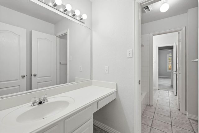 2512 Stone Mountain Drive, Denton, TX 76210