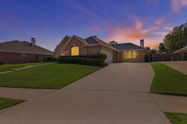 2512 Stone Mountain Drive, Denton, TX 76210