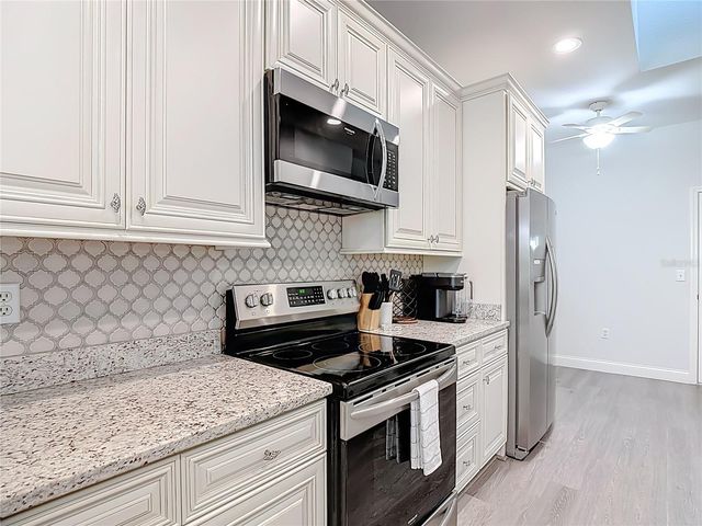 69 ENCLAVE DRIVE, Winter Haven, FL 33884