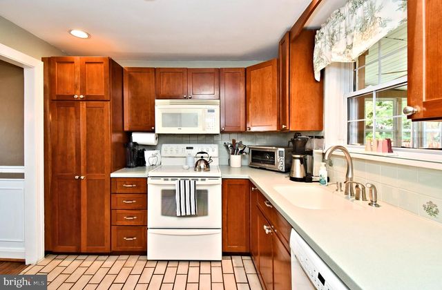 3018 MATHERS MILL RD, Lafayette Hill, PA 19444