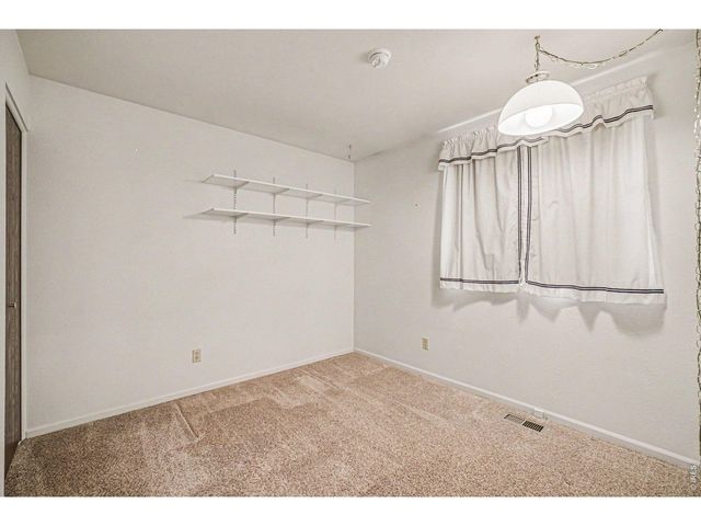 1713 Flemming Dr, Longmont, CO 80501