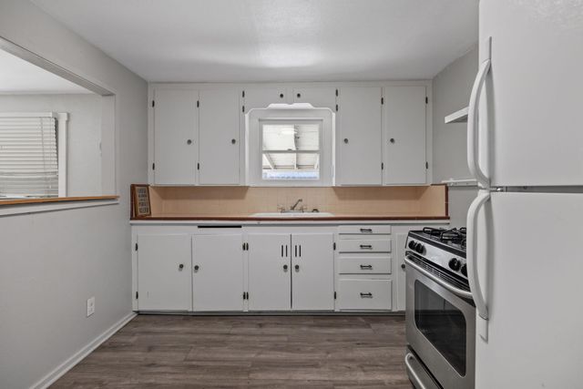 1419 S Crowe Street, Visalia, CA 93277