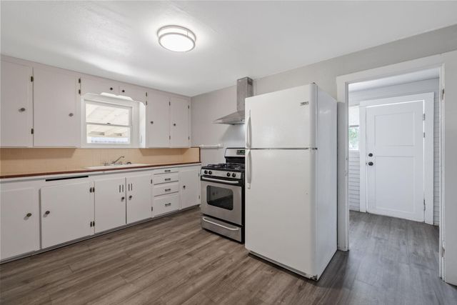 1419 S Crowe Street, Visalia, CA 93277