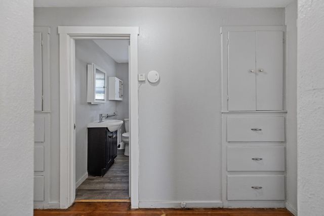 1419 S Crowe Street, Visalia, CA 93277