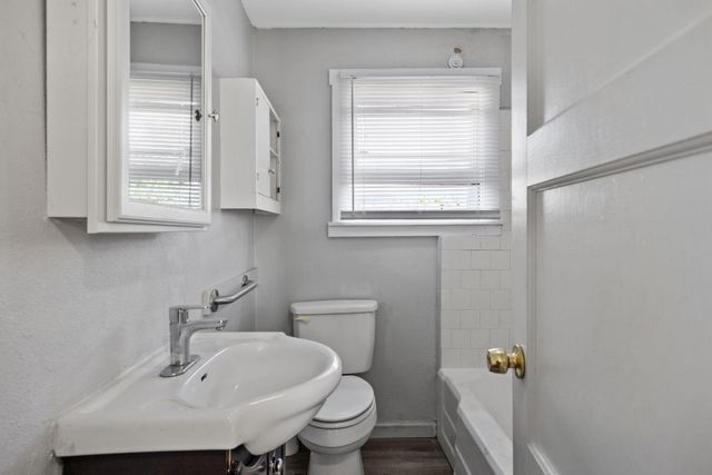 1419 S Crowe Street, Visalia, CA 93277