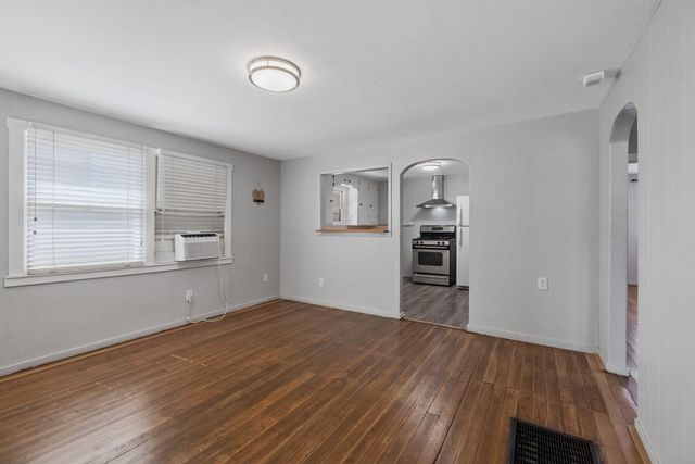 1419 S Crowe Street, Visalia, CA 93277