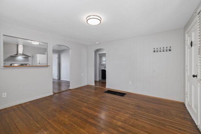 1419 S Crowe Street, Visalia, CA 93277