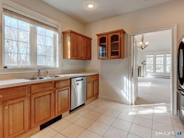 4 Eleanor St Extension 4, Vernon, CT 06066