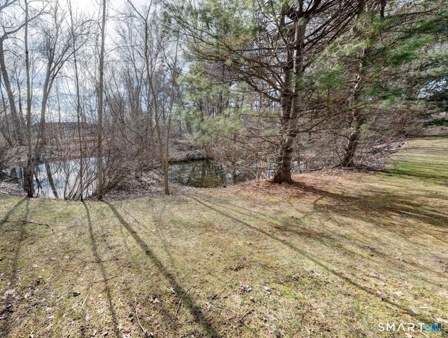 4 Eleanor St Extension 4, Vernon, CT 06066