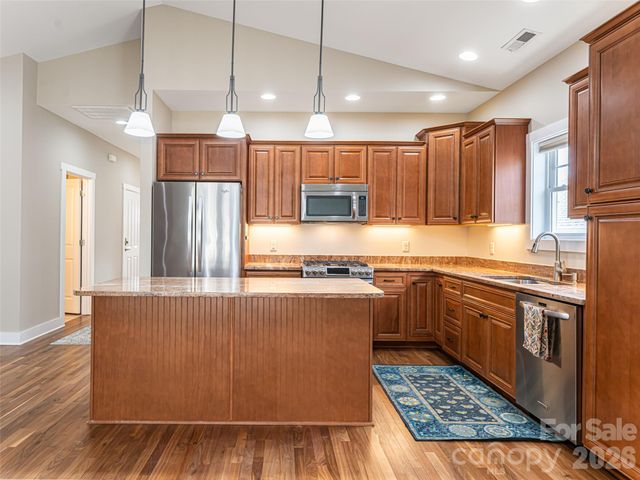 4 Nectar Way, Swannanoa, NC 28778