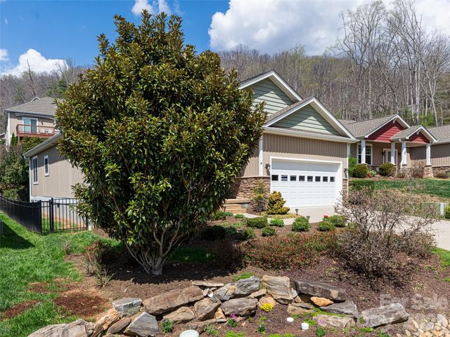 4 Nectar Way, Swannanoa, NC 28778