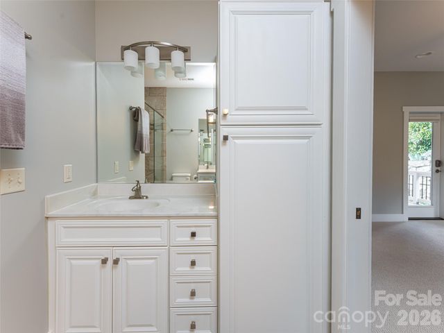4 Nectar Way, Swannanoa, NC 28778
