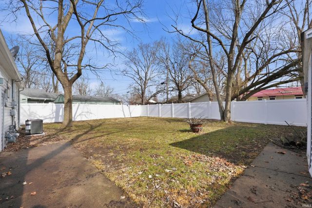 6411 Bristol Road, Fort Wayne, IN 46816