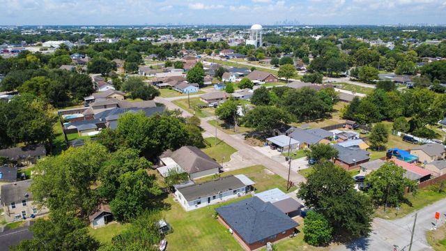 414 Avenue H, South Houston, TX 77587