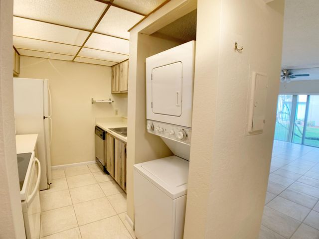 3207 NW 103rd Terrace 104-C, Coral Springs, FL 33065