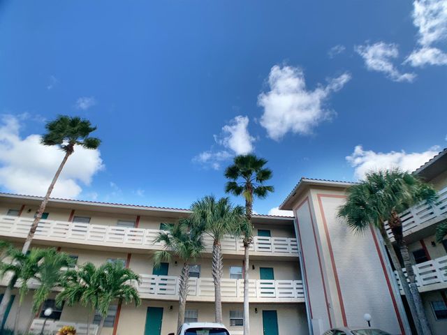 3207 NW 103rd Terrace 104-C, Coral Springs, FL 33065