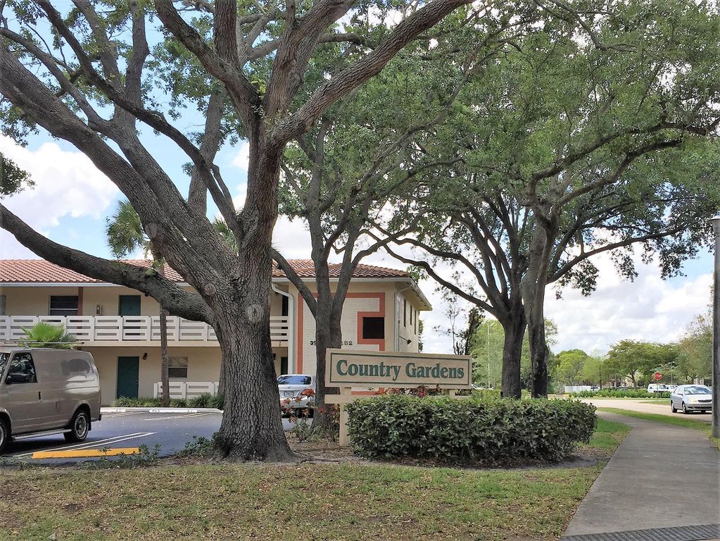 3207 NW 103rd Terrace 104-C, Coral Springs, FL 33065