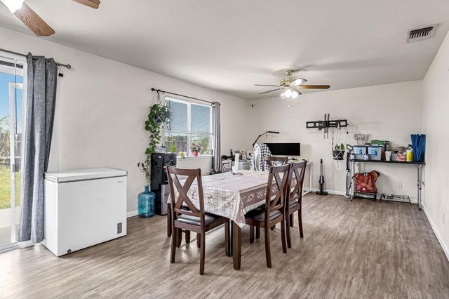 94 N Locan Avenue, Fresno, CA 93737