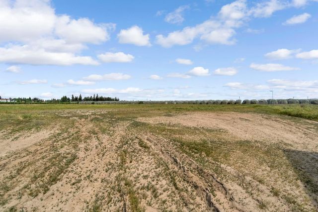 94 N Locan Avenue, Fresno, CA 93737