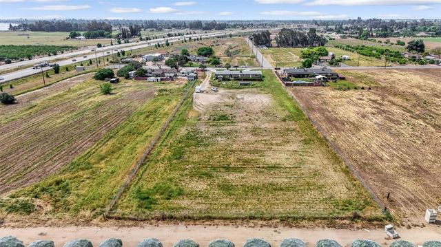 94 N Locan Avenue, Fresno, CA 93737