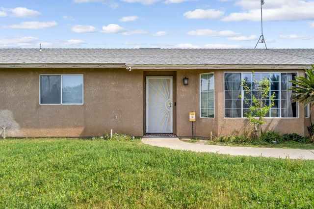 94 N Locan Avenue, Fresno, CA 93737