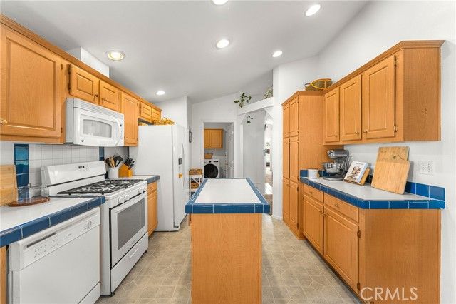 140 W Pioneer 133, Redlands, CA 92374
