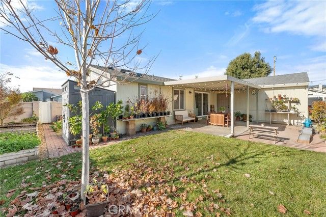 140 W Pioneer 133, Redlands, CA 92374