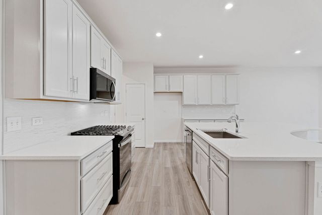 24434 W Alexis Lane 56400, Plainfield, IL 60585