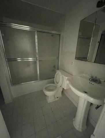 66 Easthampton C C, West Palm Beach, FL 33417