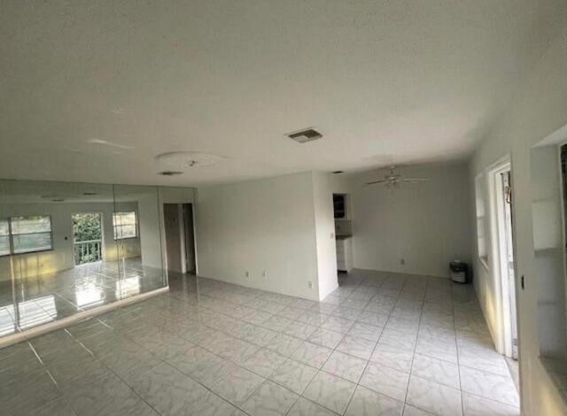 66 Easthampton C C, West Palm Beach, FL 33417