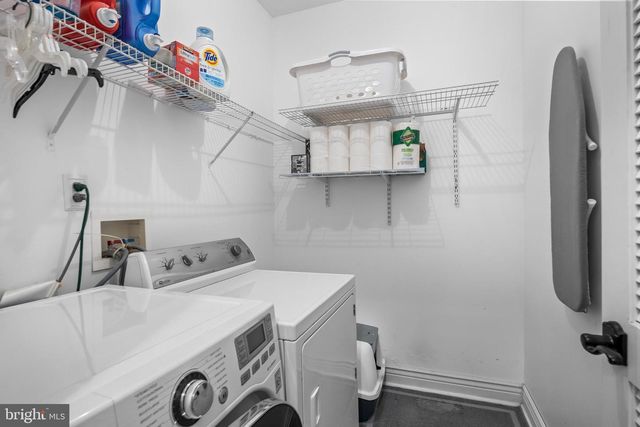 4 EDGEWATER DR, Hainesport, NJ 08036