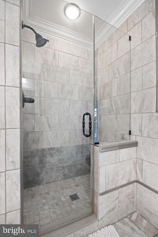 4 EDGEWATER DR, Hainesport, NJ 08036