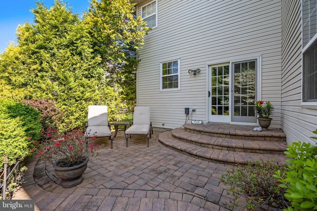 4 EDGEWATER DR, Hainesport, NJ 08036