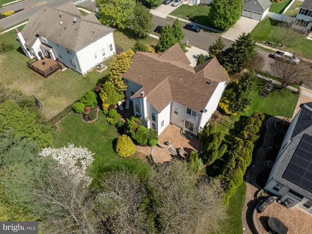 4 EDGEWATER DR, Hainesport, NJ 08036