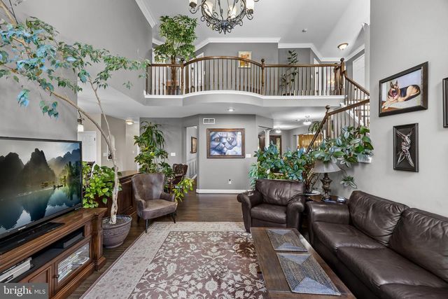 4 EDGEWATER DR, Hainesport, NJ 08036