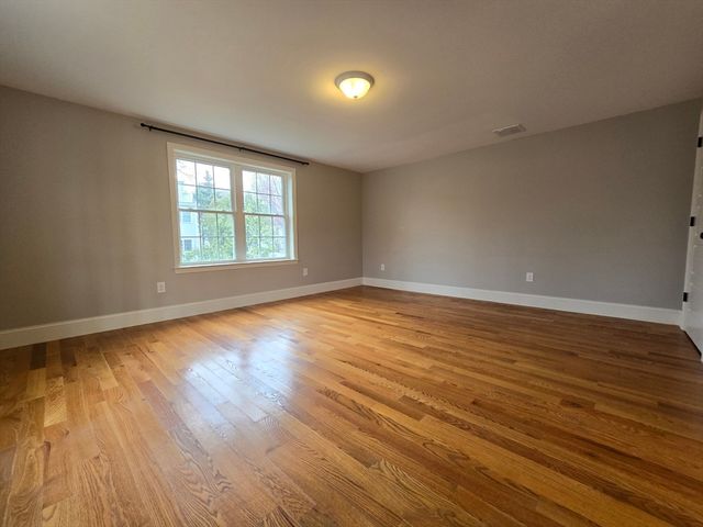 34 Park St 34, Arlington, MA 02474