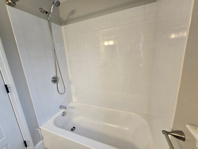 34 Park St 34, Arlington, MA 02474