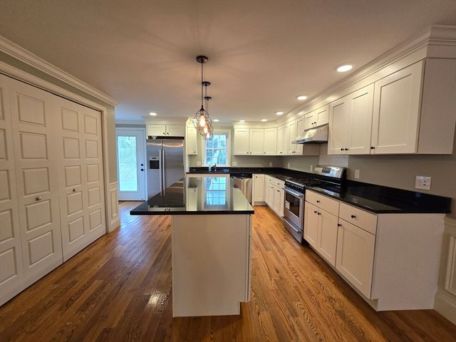 34 Park St 34, Arlington, MA 02474