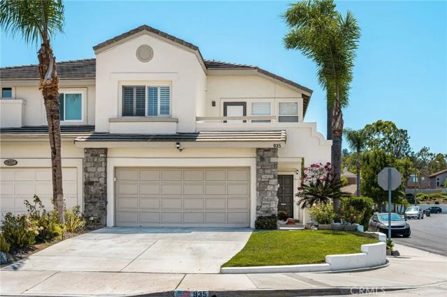 935 S Flintridge, Anaheim, CA 92808