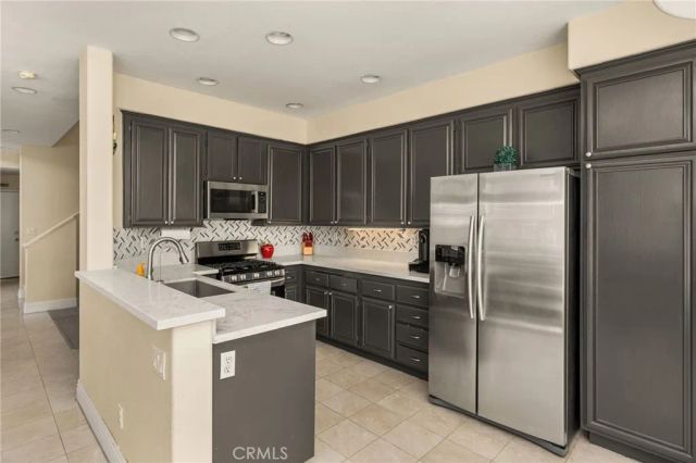 935 S Flintridge, Anaheim, CA 92808