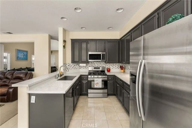 935 S Flintridge, Anaheim, CA 92808