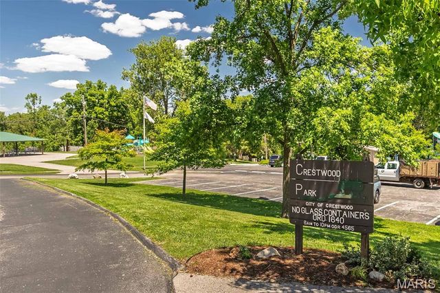 9822 Meadowfern Drive, Crestwood, MO 63126