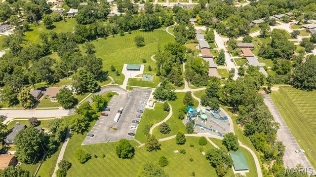 9822 Meadowfern Drive, Crestwood, MO 63126