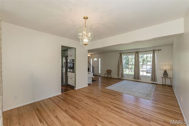 9822 Meadowfern Drive, Crestwood, MO 63126