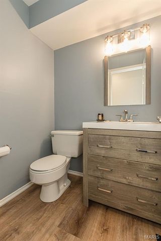 9822 Meadowfern Drive, Crestwood, MO 63126